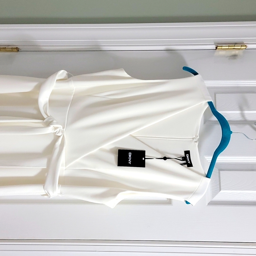 Creme faux wrap dress size 16 with tags
